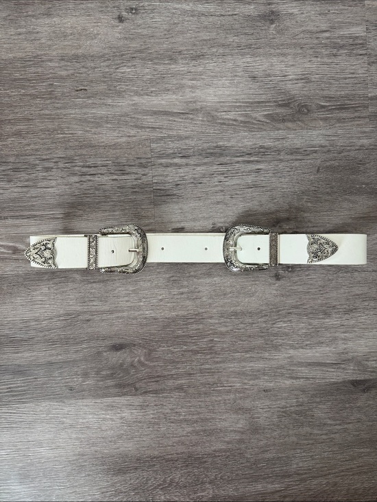 my accessories Accessories - Double Buckle White Western Belt with Engraved Silver Hardware